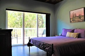 The Rustic Inn- Family Friendly Near Fiesta Texas