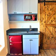 The Rustic Inn- Family Friendly Near Fiesta Texas