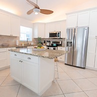 Clean Spacious Waterfront 2bd 2ba Sleeps 8