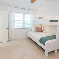 Clean Spacious Waterfront 2bd 2ba Sleeps 8