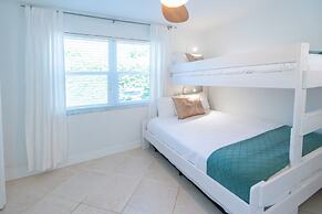 8BD Ft Pierce Beach Getaway - Great for Family Group