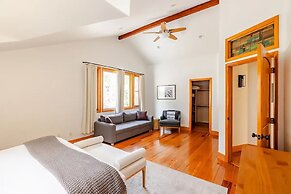 Park City Mountain Retreat 4BR Hot Tub Fire Pit