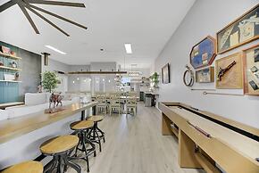 Grand Canyon Adventure Base 4BR Home With Games