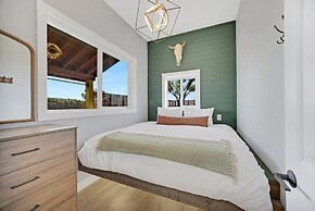 Grand Canyon Adventure Base 4BR Home With Games