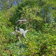 Jurassic Themed Adventure 4BR Home With Hot Tub