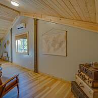 Jurassic Themed Adventure 4BR Home With Hot Tub