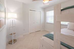 Sandy Shores 2BR Beach Getaway and Surf Spot