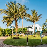 Sandy Shores 2BR Beach Getaway and Surf Spot