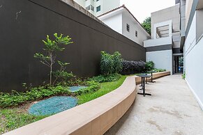 Charlie Nik Perdizes