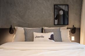 Charlie Nik Perdizes