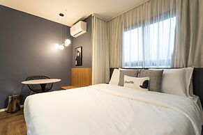 Charlie Nik Perdizes