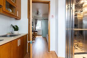 COSY HOUSE-CENTER'S TAY HO