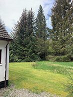 Captivating 5-bed Cottage With Private hot tub