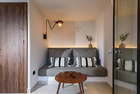 Soleil Rooms and Suites