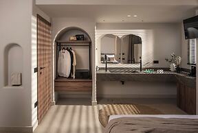 Soleil Rooms and Suites