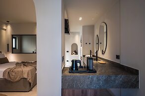 Soleil Rooms and Suites