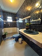 Hotel Casa Linda