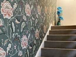 Beautiful 3-bed House in Bedford