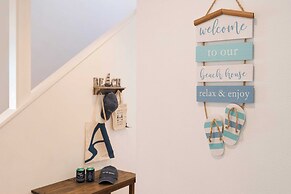 Lolis Place by Avantstay Walk to the Beach + Private Hot Tub