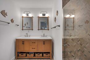 Shem Creek Retreat by Avantstay 10 Mins to Downtown Charleston Yard + 