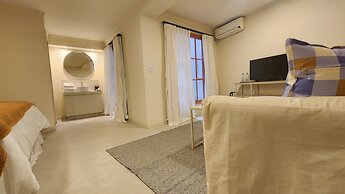 Casa Par Grand Suites