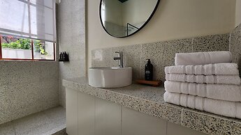 Casa Par Grand Suites