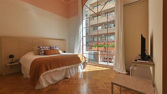 Casa Par Grand Suites