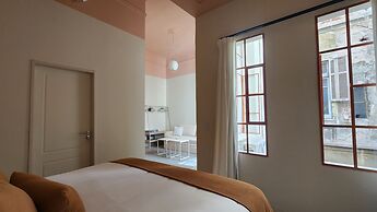 Casa Par Grand Suites