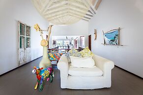 Villa Milonga - Beautiful Villa With Pool Near the Beach