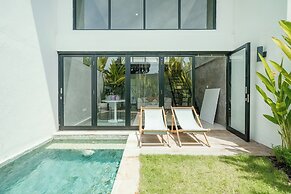 Canggu 2Plex Managed by CPM Bali