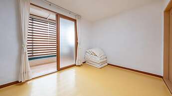 Donghae Starbeach pet Pension