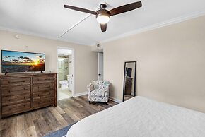 Regency Towers 401 East - Sea La Vie 401e