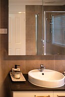 StayAU Newly Cozy Holiday House Tarneit