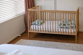 StayAU Newly Cozy Holiday House Tarneit