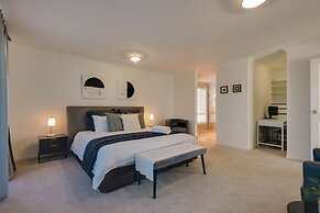 StayAU Newly Cozy Holiday House Tarneit