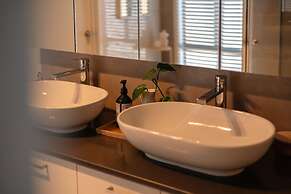 StayAU Newly Cozy Holiday House Tarneit