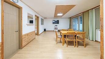 Cheongdo Ellago Poolvilla Pension