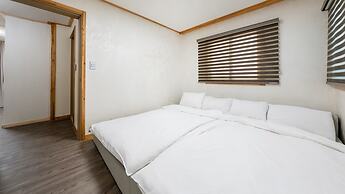 Cheongdo Ellago Poolvilla Pension