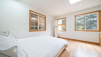 Cheongdo Ellago Poolvilla Pension