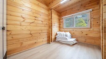 Cheongdo Ellago Poolvilla Pension