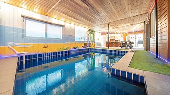 Cheongdo Ellago Poolvilla Pension