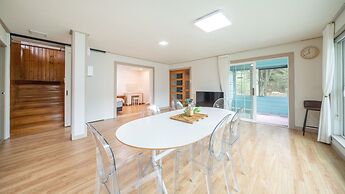 Cheongdo Ellago Poolvilla Pension