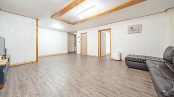 Cheongdo Ellago Poolvilla Pension