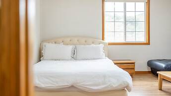 Cheongdo Ellago Poolvilla Pension