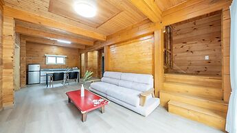 Cheongdo Ellago Poolvilla Pension