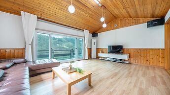 Cheongdo Ellago Poolvilla Pension