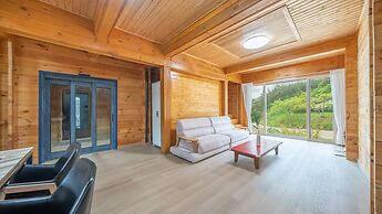 Cheongdo Ellago Poolvilla Pension