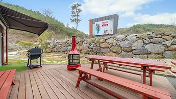 Cheongdo Ellago Poolvilla Pension