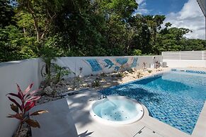 pool villa Sanrriott Okinawa Motobu