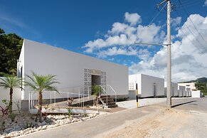 pool villa Sanrriott Okinawa Motobu